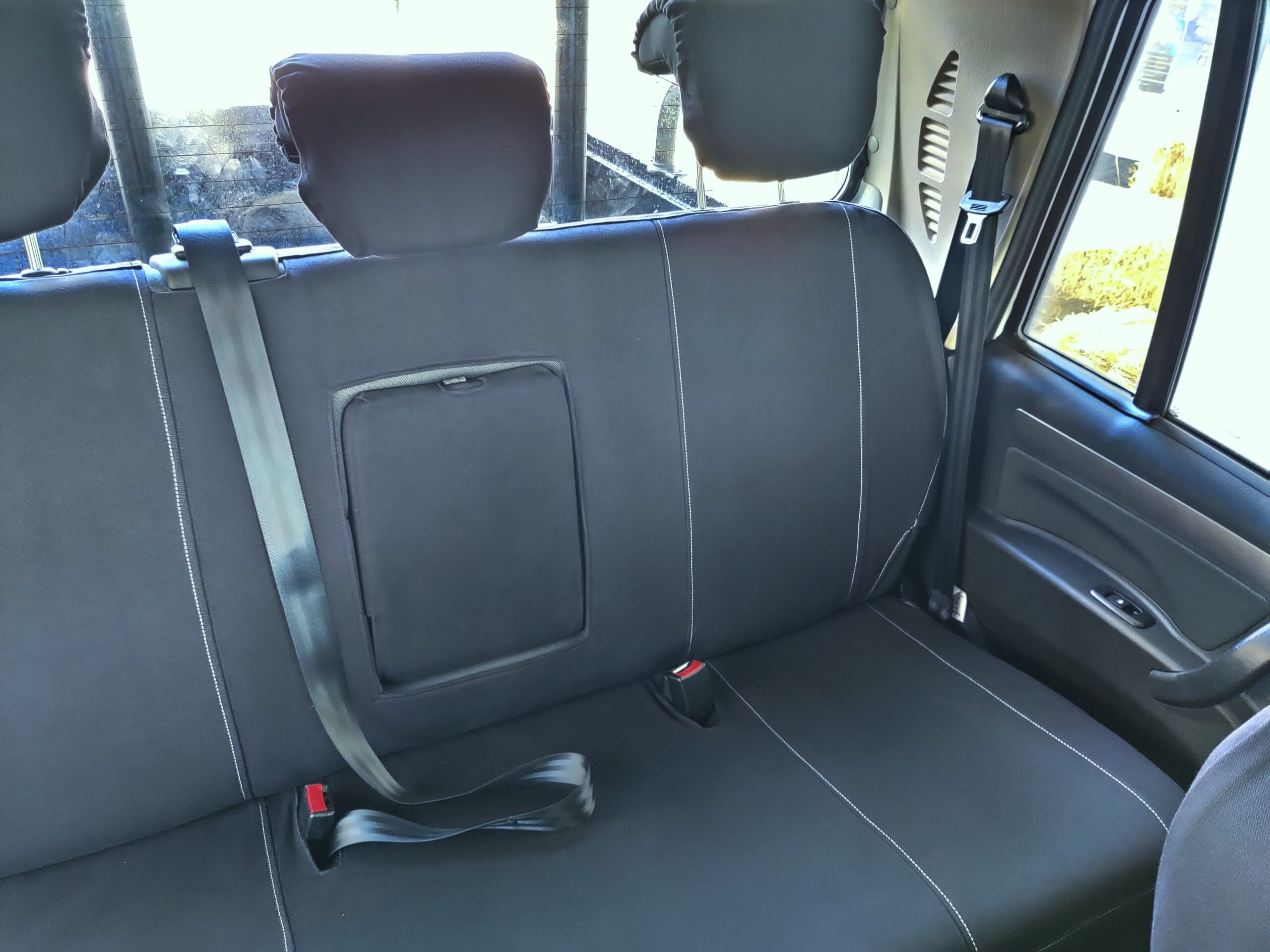 Karoo Mahindra Double Cab Seat covers with Back Armrest - Image 8