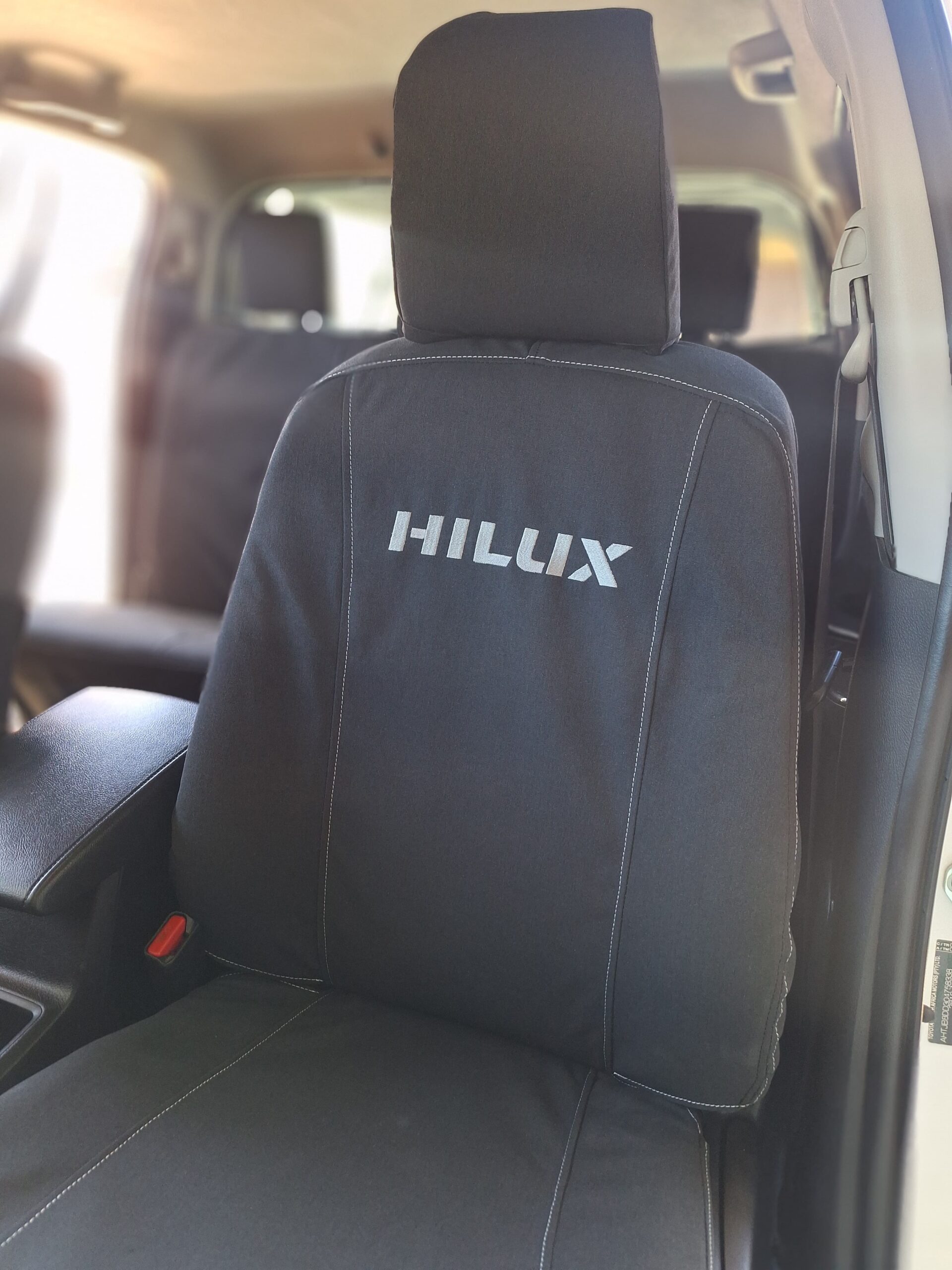 Toyota Hilux GD6 Seat covers - Image 3
