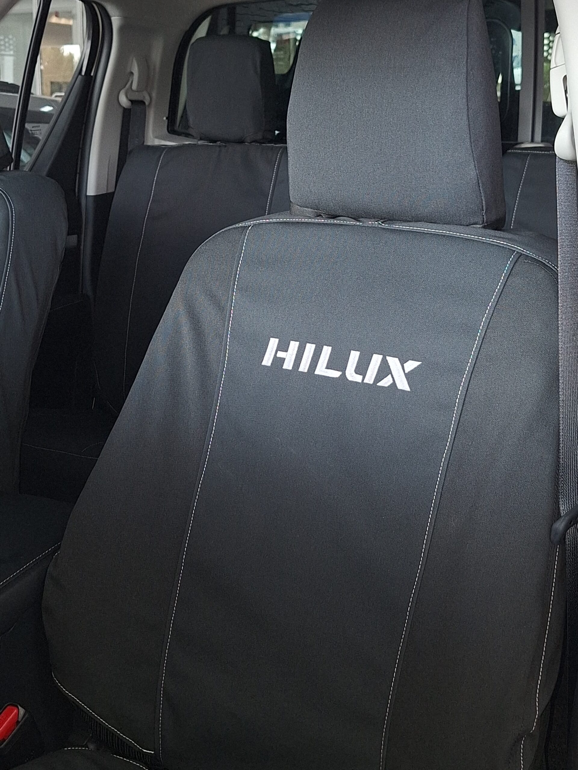 Toyota Hilux GD6 Seat covers - Image 8