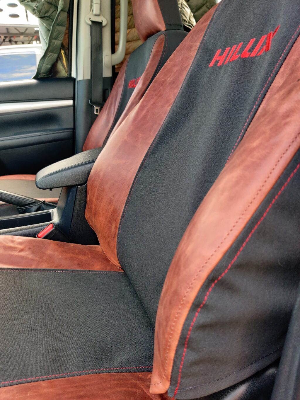 Deluxe Hilux GD6 Seat Covers - Image 3