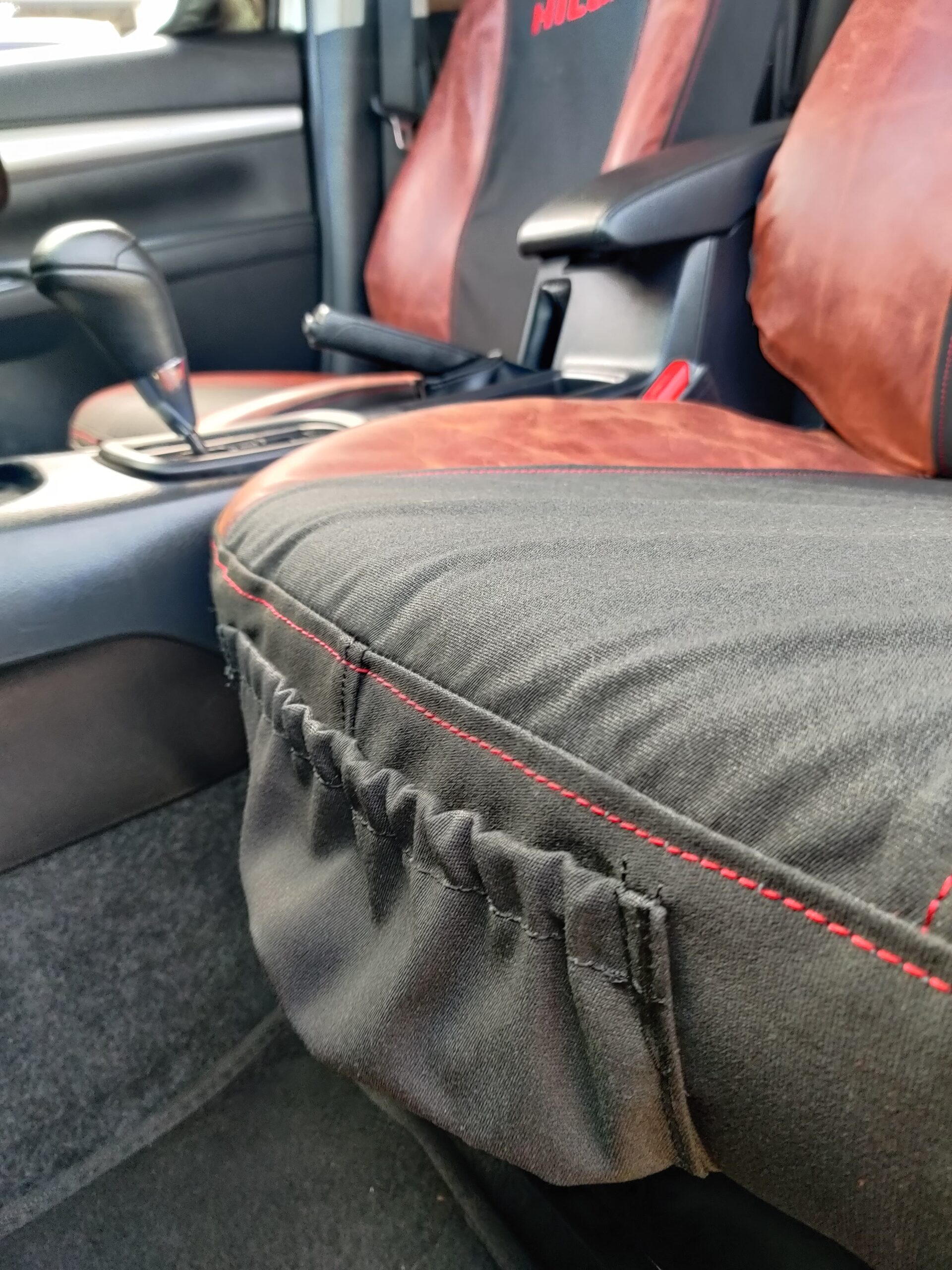 Deluxe Hilux GD6 Seat Covers - Image 4