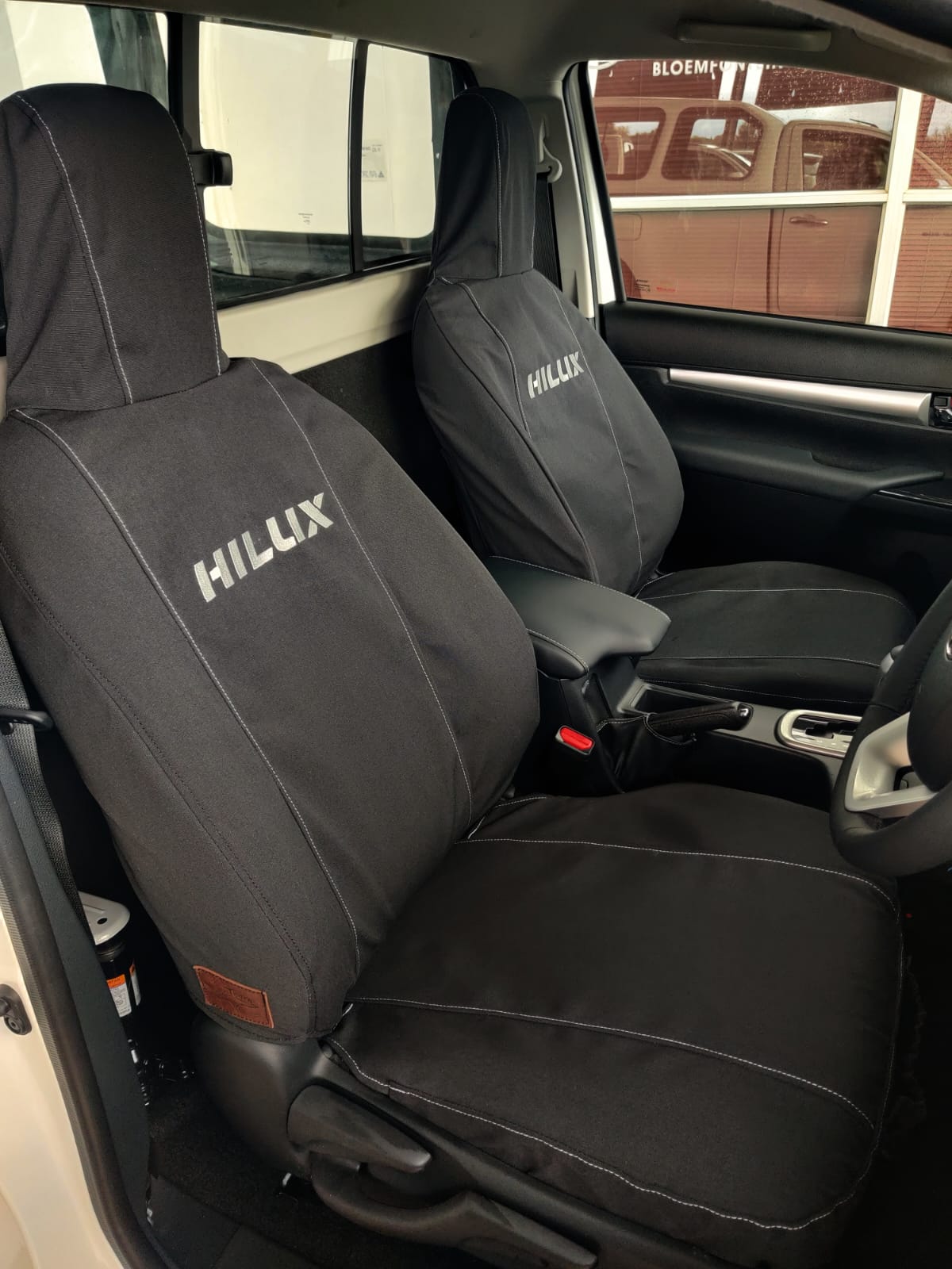 Hilux Highline Seat covers - Image 7