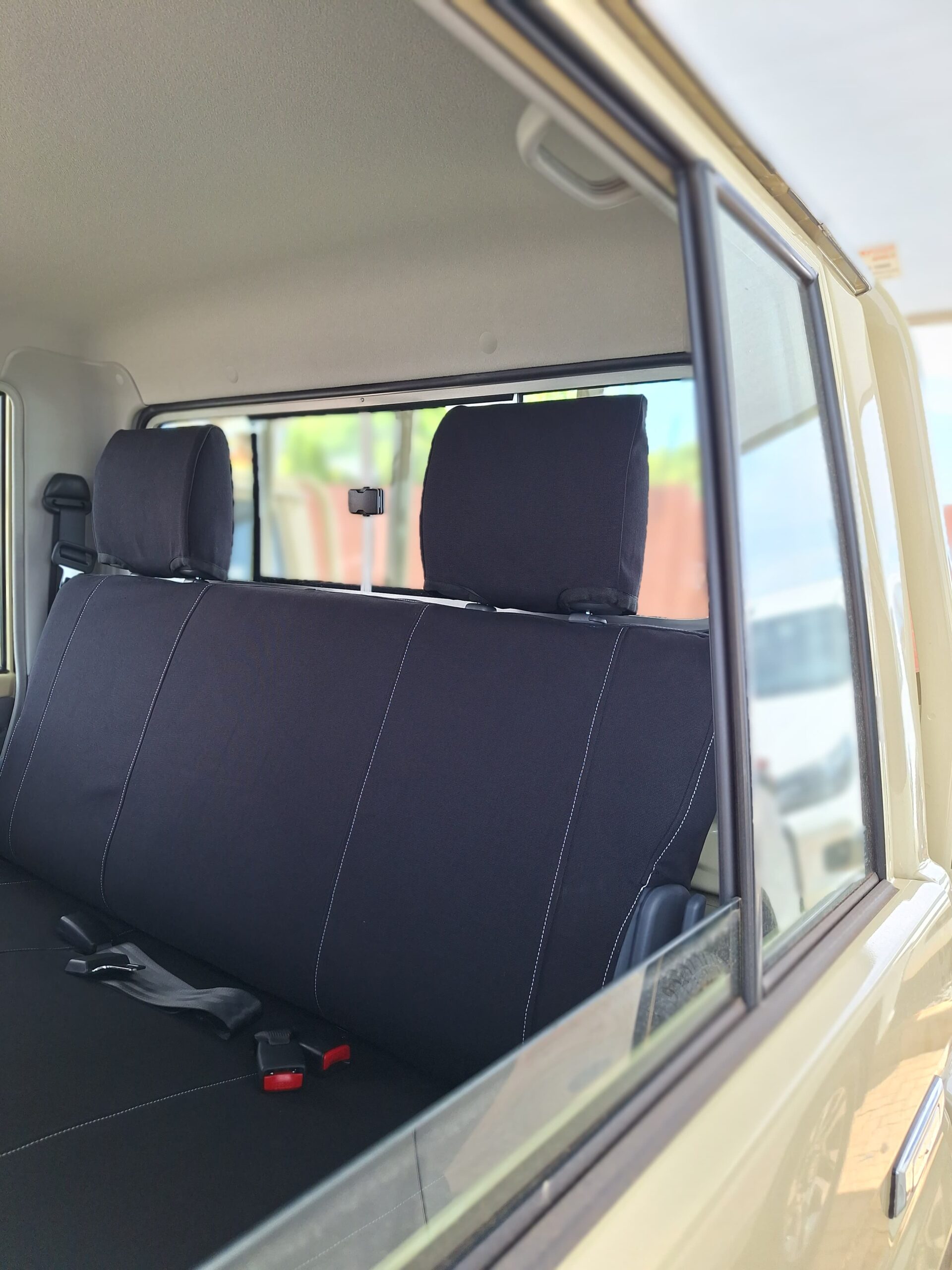 Toyota Cruiser Double Cab - Image 4