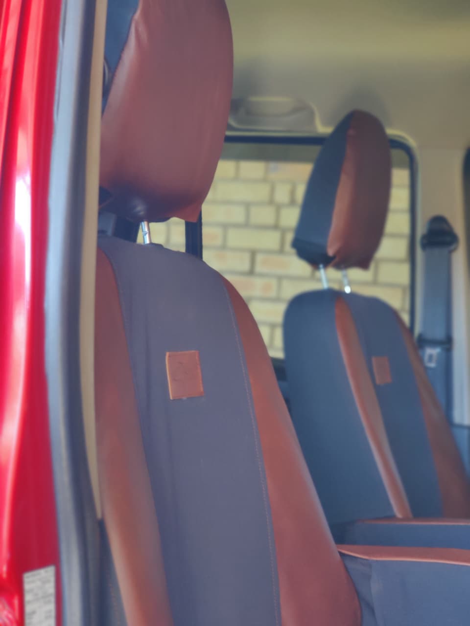Mahindra S6 Deluxe - Image 8