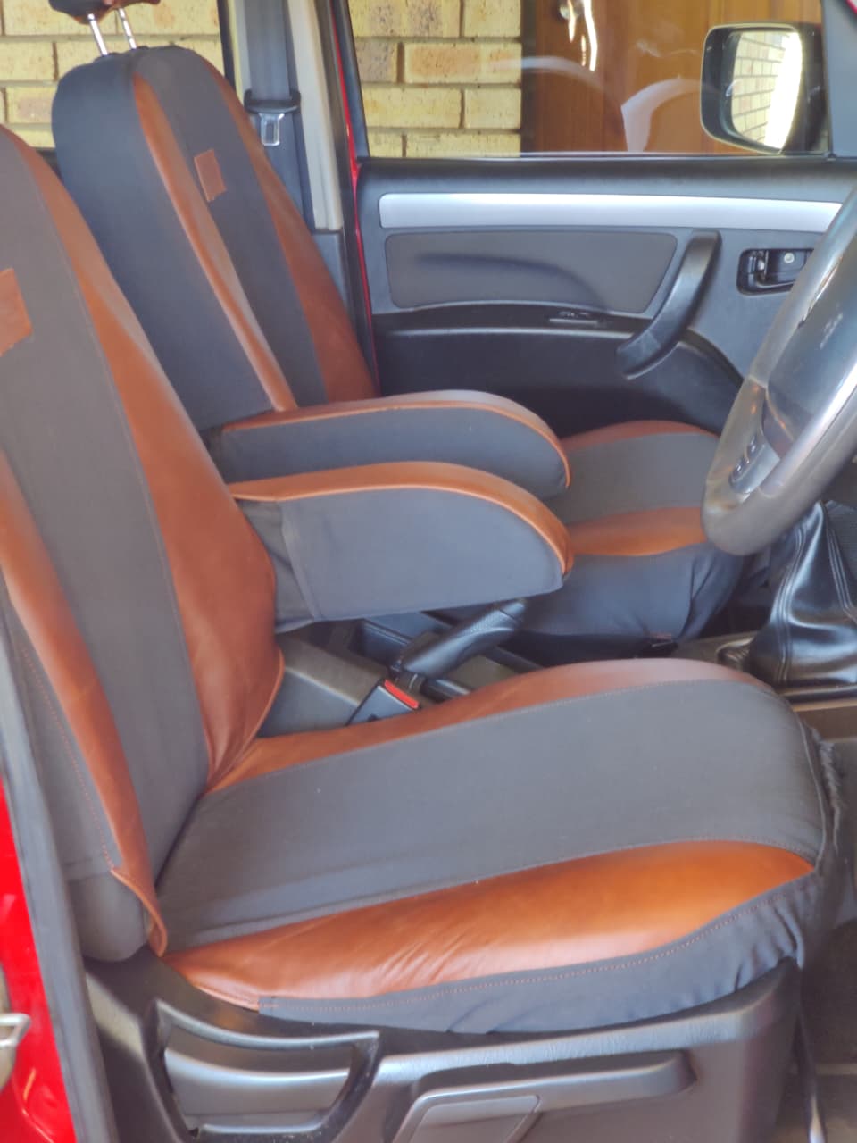 Mahindra S6 Deluxe - Image 11